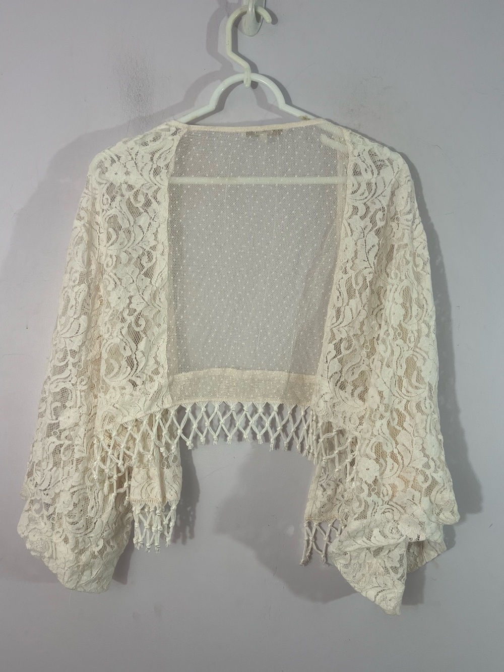 Miss Me Size M Ivory Lace Crochet Fringe Open Front Kimono Cardigan Boho